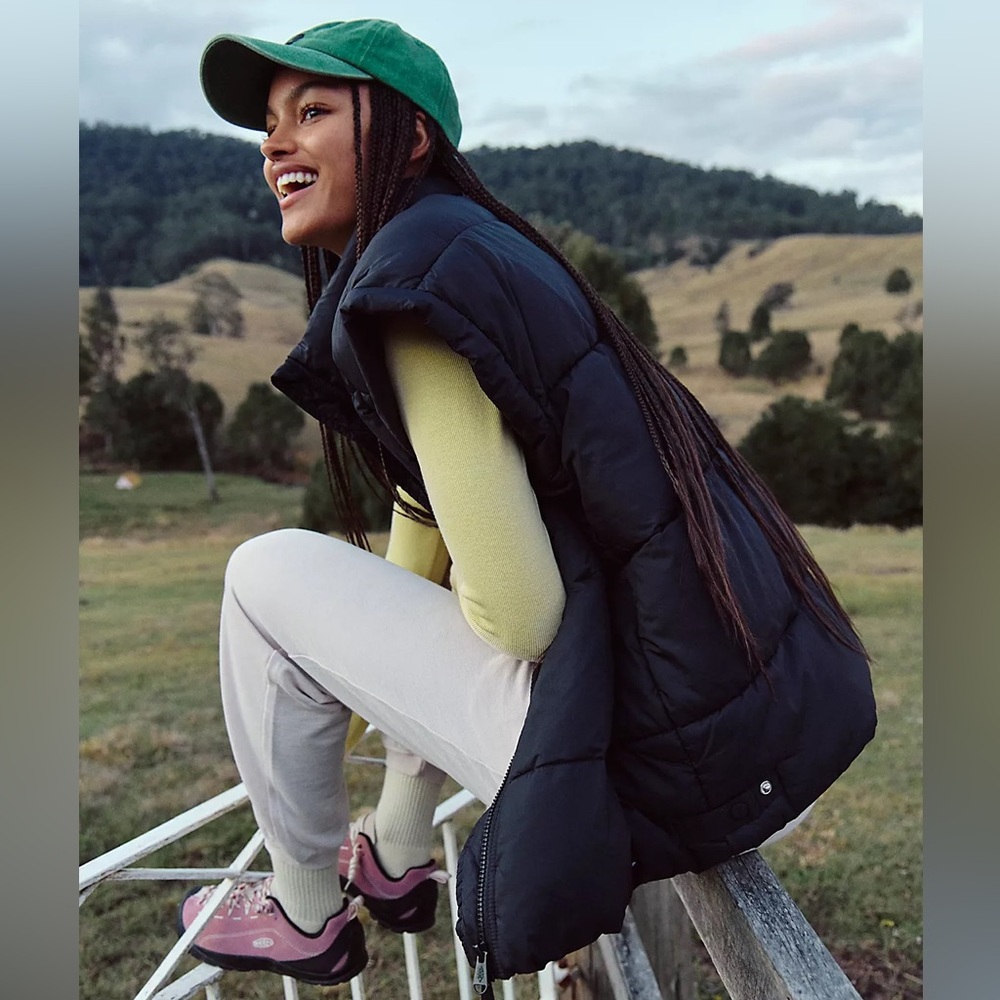 fp movement in a bubble puffer vest